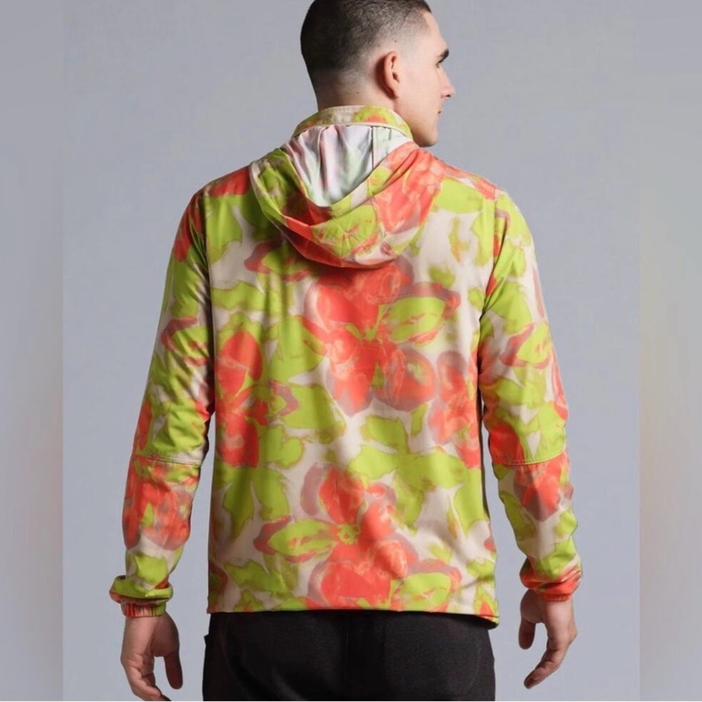 NWT Municipal Sport Utility Anorak Jacket in Wildflower
Hooded Windbreaker Small - Picture 2 of 7